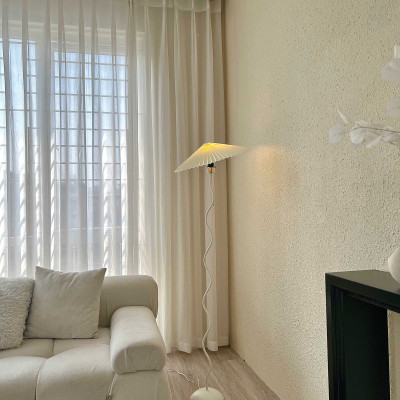 Đèn cây đứng decor đọc sách, đèn ngủ cho phòng ngủ, phòng khách kiểu sóng lượn Hàn Quốc màu trắng DC001T