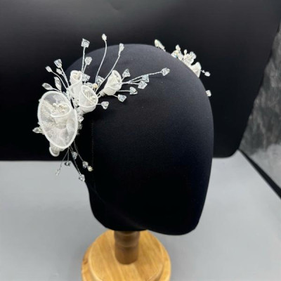 Cài tóc cô dâu hoa hồng vải lụa mẫu mới đính đá