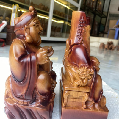 Cặp tượng ông thần tài thổ địa bằng gỗ bách xanh tô làm mầu giả cổ kt cao 20×12×8cm