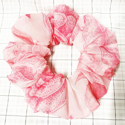 Cột tóc scrunchies màu hồng hoa size trung