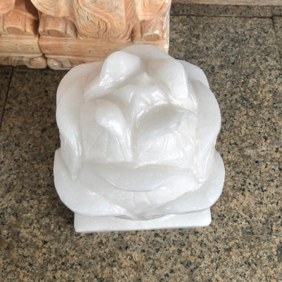 Cặp búp sen đá trang trí đá cẩm thạch trắng đế vuông trang trí mộ, đền thờ - Cao 20 cm