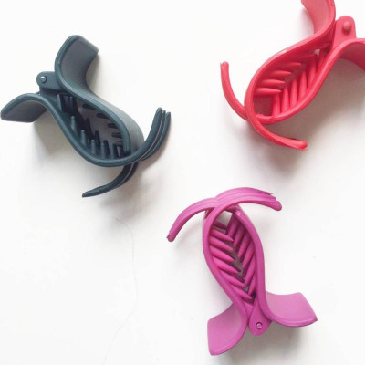 Combo 2 Kẹp tóc nữ càng cua 3 răng màu sắc (màu ngẫu nhiên)