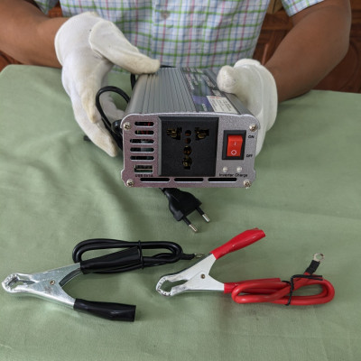 Kích đổi điện 12V sang 220V Hãng Suoer 1000W 2IN1 kiêm sạc Bình ắc quy thông minh, tự ngắt khi đầy Bản Cao Cấp