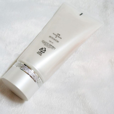 Sửa Rửa Mặt Dưỡng Trắng Ohui Extreme White Foam FI50243012 (160ml)