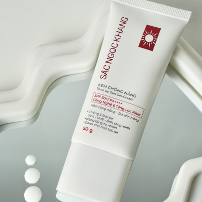 Kem chống nắng Sắc Ngọc Khang 50g giúp chống nắng hiệu quả với chỉ số SPF50, PA++++