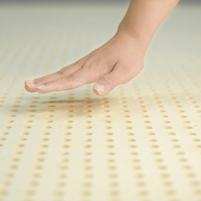 Nệm cao su 100% tự nhiên cao cấp Gummi Standard 2.0 10cm tại Vua Nệm - Nâng đỡ vượt trội, thoáng kí tối ưu