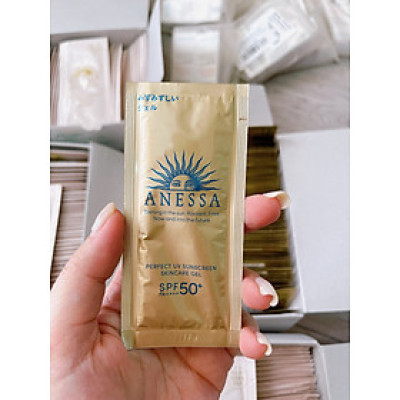 5 Gói Sữa chống nắng kiềm dầu Anessa Perfect UV SPF50 x 4ml