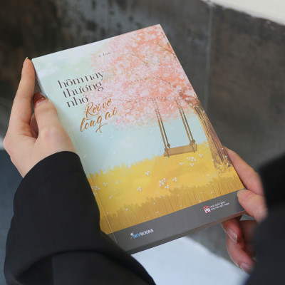 Sách Hôm Nay Thương Nhớ Rơi Vỡ Lòng Ai (AZ)
