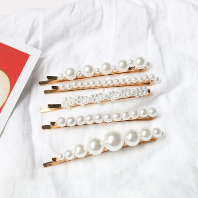 1 cái Kep Toc Ngoc Trai - giao mẫu ngẫu nhiên