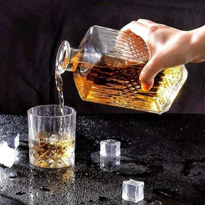 Chai Thủy Tinh Đựng Rượu 1 Lít (combo 2 cái) mẫu vuông mắt dứa và vuông lá cọ - Vỏ Chai Rượu Đẹp 1000ML – Bình Đựng Rượu cao cấp (A1,A6)
