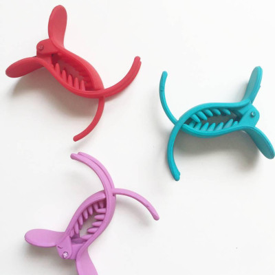 Combo 2 Kẹp tóc nữ càng cua 3 răng màu sắc (màu ngẫu nhiên)