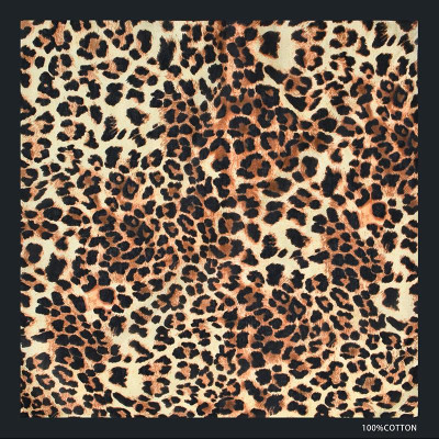 Bộ sưu tập khăn vuông bandana cotton họa tiết báo cá tính (54x54cm)