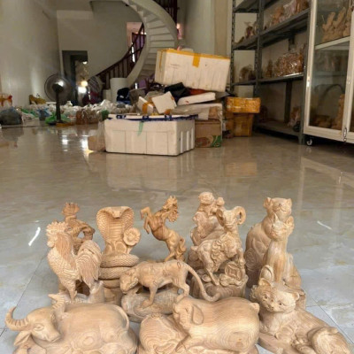 Bộ tượng điêu khắc 12 con giáp bằng gỗ ngọc Am thơm nức cao 20cm 