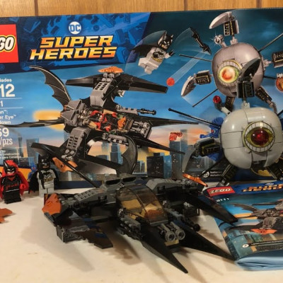 LEGO Super Heroes 76111 - Batman và Batwoman đại chiến Người Máy OMAC 