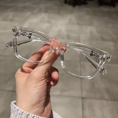 Kính CH Mắt vuông gọng họa tiết cho nam và nữ