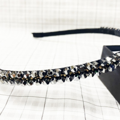 Cài tóc pha lê hottrend cho mọi bạn gái