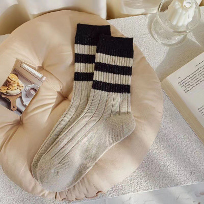Combo 5 đôi tất nữ mùa thu đông Azuno cổ cao kẻ sọc nhiều màu