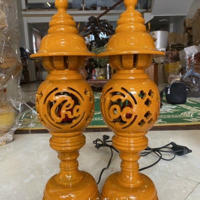 Cặp đèn thờ bằng gỗ khắc chữ  phúc lộc thọ gỗ xà cừ kt cao 50cm 