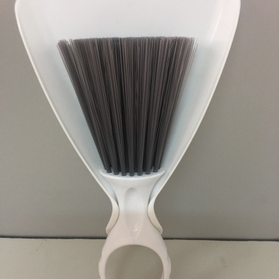 Chổi bao sái tượng , lau quét bàn thờ, Cao 24 cm , ngang 12,5 cm