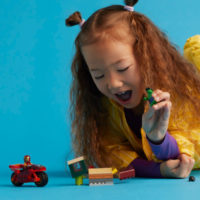 Đồ Chơi Lắp Ráp Xe Máy Của Iron Man Và Người Khổng Lồ LEGO SUPERHEROES 76287 (68 chi tiết)