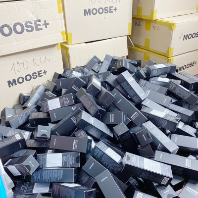 Kem chống nắng moose+ nâng tông dưỡng trắng da trọng lượng 50gam hạn dùng 2026