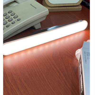 Đèn Led gắn tường, tủ đọc sách,bàn trang điểm, tích điện đa năng 4 cấp độ