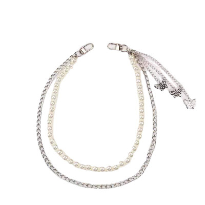 Chuỗi xích đeo quần jeans mix cánh bướm và ngọc trai