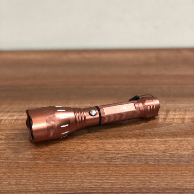 Đèn pin Siêu Sáng UltraFire 8028  ( Hàng Chính Hãng )