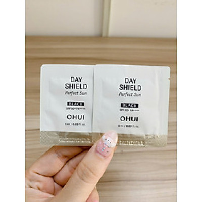 Combo 30 gói Kem chống nắng OHUI Day Shield Perfect Sun Black SPF50+ PA++++ 1ml