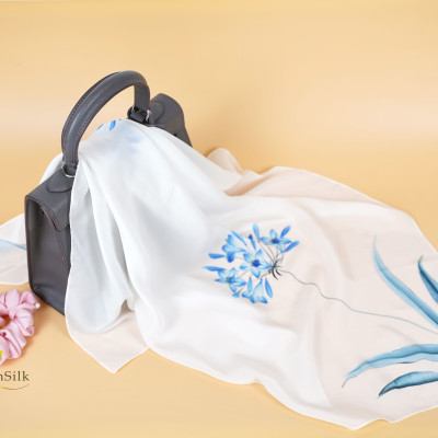 Khăn Lụa Vuông Vẽ Tay Hoa Thủy Tiên – SenSilk – Silk Painting Scarves 75*75cm