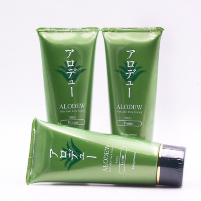 Sữa rửa mặt và tẩy trang dưỡng ẩm lô hội Naris Alodew Nhật Bản 100ml