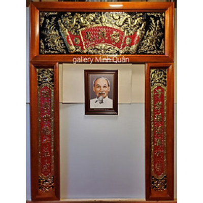 BỘ ĐẠI TỰ CÂU ĐỐI THỜ GIA TIÊN ( ĐỒNG VÀNG NGUYÊN CHẤT LIỀN TẤM KHUNG GỖ XOAN ĐÀO SƠN PU)