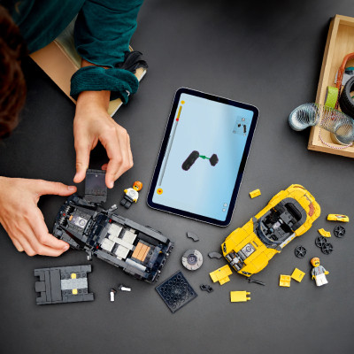 LEGO SPEED CHAMPIONS 76924 Đồ Chơi Lắp Ráp Siêu Xe Mercedes Amg Gt Roadster 2024 & Amg G63 (808 chi tiết)