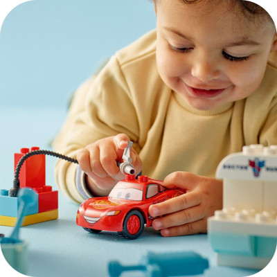 Đồ Chơi Bộ Lắp Ráp Chuyến Thăm Gara Của Bác Sĩ Doc Và Xe McQueen LEGO DUPLO 10456 (35 chi tiết)