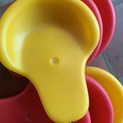 ghế bập bênh ngoài trời cho truờng mần non