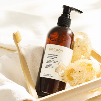Gel Tắm Cocoon Winter Melon Reducing Back Acne Giảm Mụn Lưng 310ml