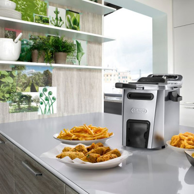 Nồi chiên ngập dầu DeLonghi Premium Fry F44532CZ 5 lít - 3200W - Điều khiển điện tử - Hàng chính hãng