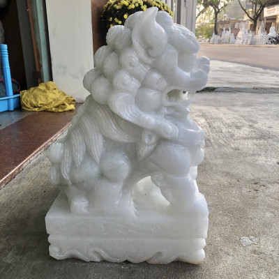 Cặp Kỳ Lân phong thủy gác cổng đá cẩm thạch trắng - Cao 40 cm