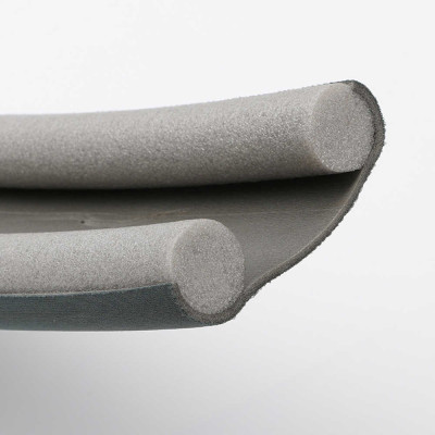 Combo 100 Thanh Nẹp Mút Xốp Nhét Chèn Chân Đáy Khe Hở Cửa Chống Ồn Ngăn Chặn Gió Bụi Côn Trùng Cách Âm 95cm Legaxi