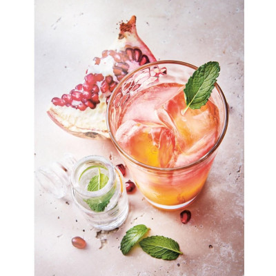 Sách - Low- and No-alcohol Cocktails - 60 Delicious Drink Recipes for Any Tim by Matthias Giroud (UK edition, Hardcover)