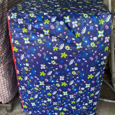 Áo trùm máy giặt cửa trên  cho máy từ 11 - 15kg   , vải dù  cao cấp  , bảo vệ máy giặt  , chống thấm  nước  , bụi , chống ẩm cao bảo vệ máy luôn sạch và gọn gàng giao màu ngẫu nhiên