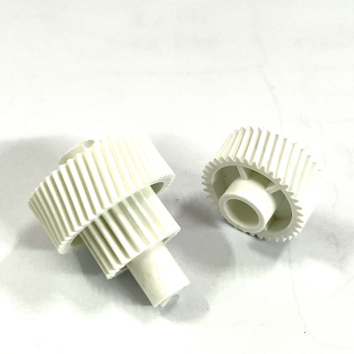 Bộ 2 bánh răng mô tơ từ: Dùng cho máy photocopy Ricoh 1060/ 1075/ 2060/ 2075/ 6500/ 7500/ 8000/ 6001/ 8001/9001/ 6002/ 6502/9002/ 6503/7503 ( HA - Hàng nhập khẩu )