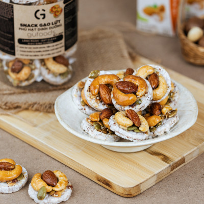 Snack gạo lứt phủ granola siêu hạt GUfoods - Bữa ăn nhẹ tiện lợi, Giàu dinh dưỡng, Ăn vặt healthy, Eat clean, Thuần chay