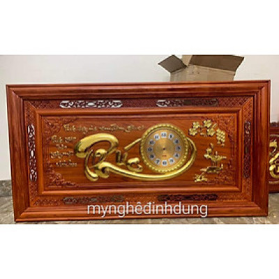 Tranh đồng hồ khắc chữ phúc bằng gỗ hương kt 67x127x4cm 