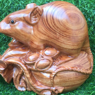 Tượng con chuột phong thủy bằng gỗ hương kt cao 20×15×12.5cm