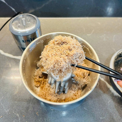 [Hàng chính hãng] Máy xay thịt Unie UE226 - Trang bị 2 cối xay dung tích 2.5L