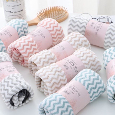 Combo  5 cái khăn lau mặt lông cừu Hàn Quốc .50 x 30cm ,  kẻ sọc nhiều màu ,  được cuộn tròn , sợi bông mềm mại cao cấp dùng rất tiện dụng 