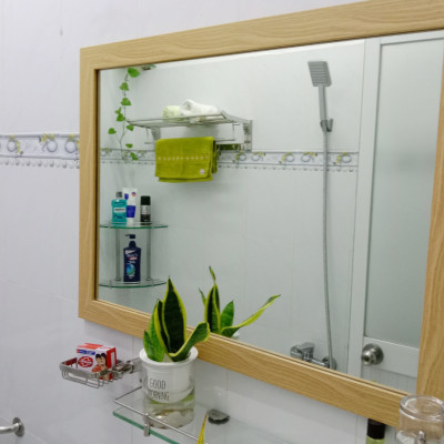 Gương soi Kibath khung vân gỗ 5 phân KT 60x80 cm