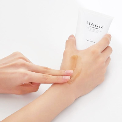 Kem Dưỡng Skin1004 Madagascar Centella Soothing Dưỡng Ẩm Phục Hồi Da 75ml