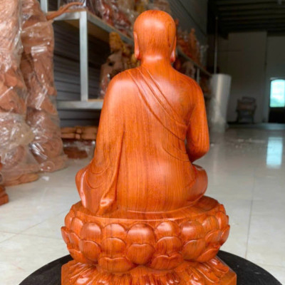 Tượng phật hoàng trần nhân tông bằng gỗ hương đá kt cao 30×19×14cm 